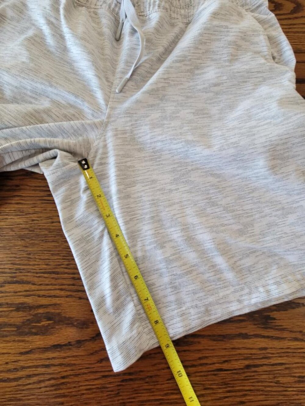 Mondetta's Women's Shorts, Size Large - Picture 4 of 8